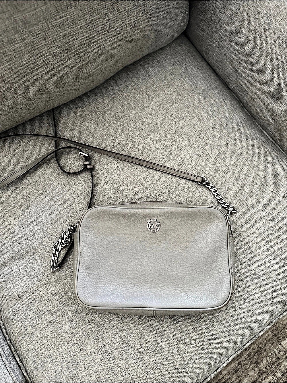 Michael Kors Jet Set Large Pebbled Leather Camera Crossbody Bag Gray